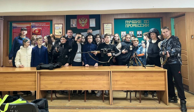 Эта служба и опасна, и трудна!.